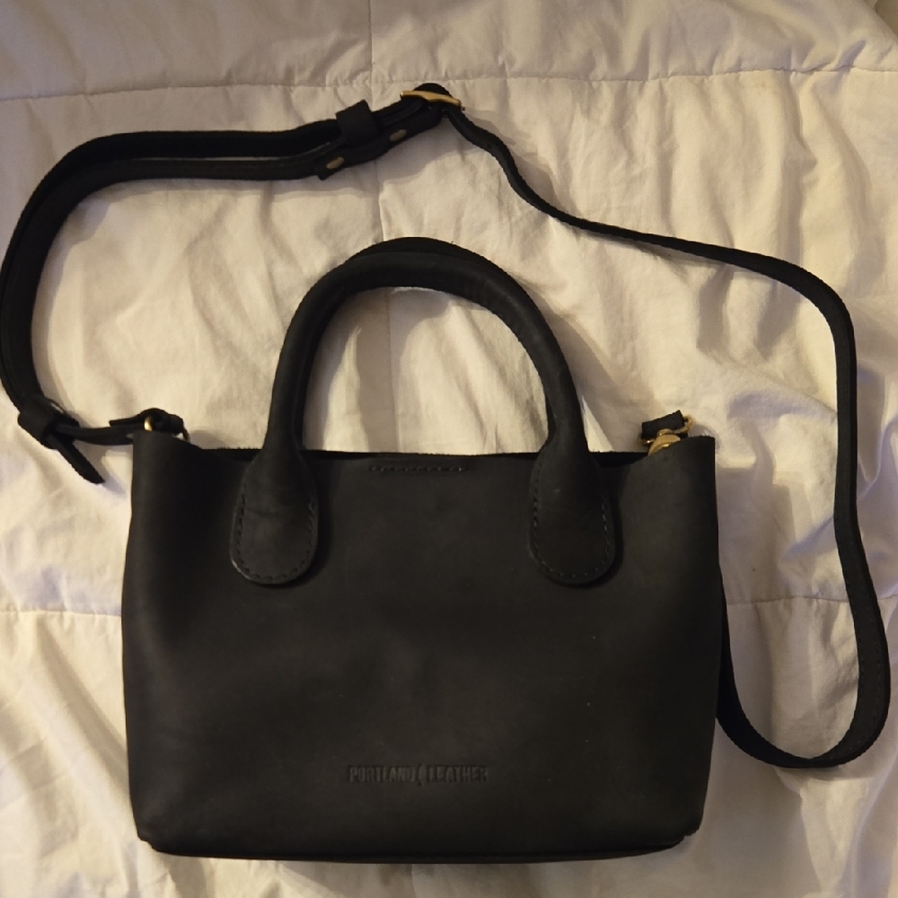Portland Leather Black Handbag
